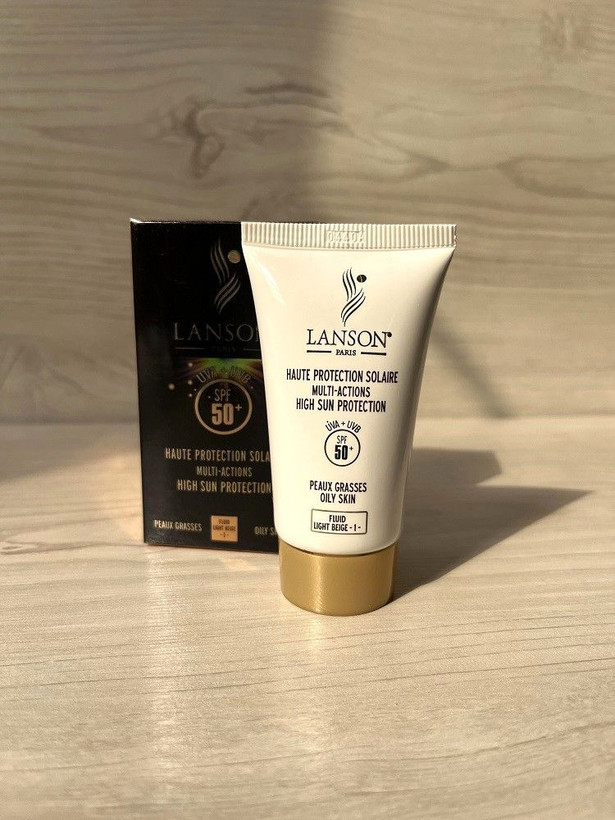 موقع خرید رنگی یا بی رنگ بودن را حتما اطلاع دهید